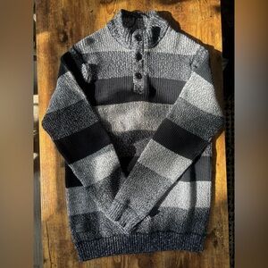 Vintage Point Zero Black and Gray Sweater XL